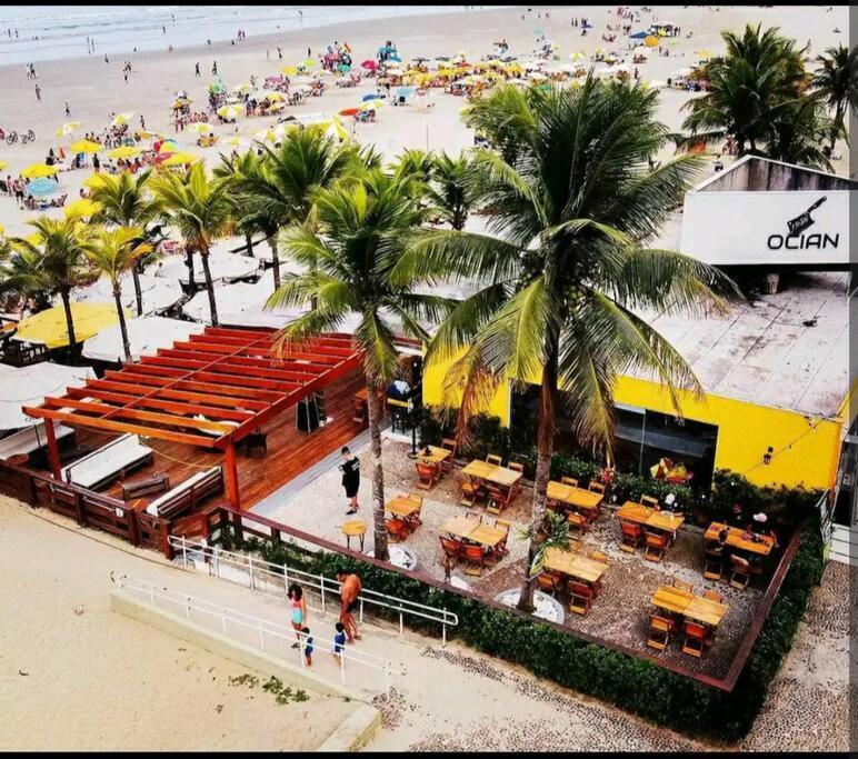 Apartamento 2 Dormitorios E Sacada Gourmet Frente Ao Mar Прая-Гранді Екстер'єр фото